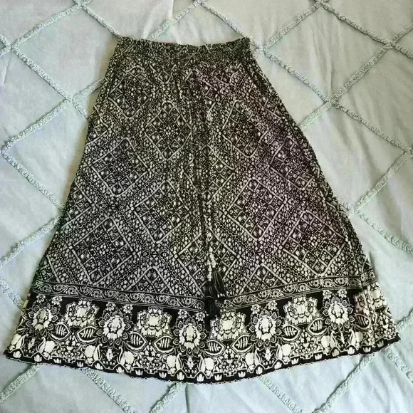 NWT Soft Surroundings Black Elastic Boho Drawstring Skirt Casual Size PM - Picture 3 of 10